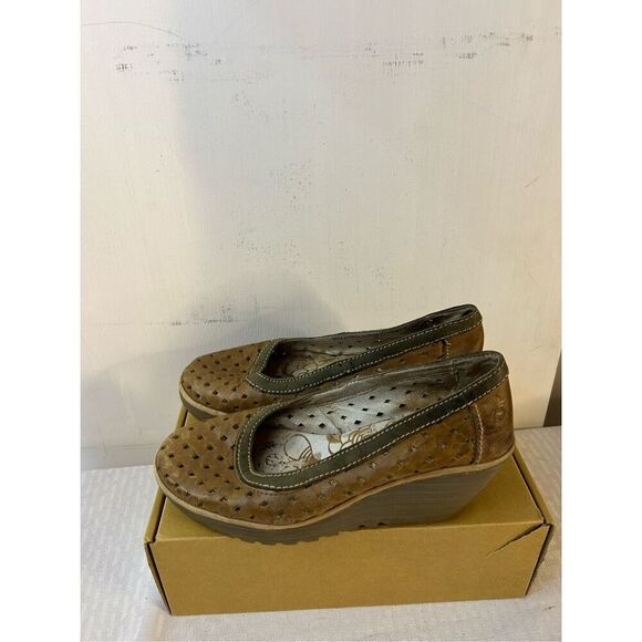 Fly London size 37 wedges brown 7-8 shoes (scuffs) 2.5" heels - Picture 1 of 8